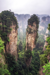 山顶高方尖像深谷的岩石一样在地表景色图片