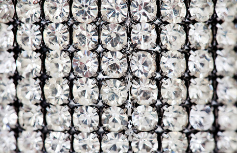 关闭独家和豪华钻石手链的细节静物视图多重品质的钻石细节闪耀着光图片