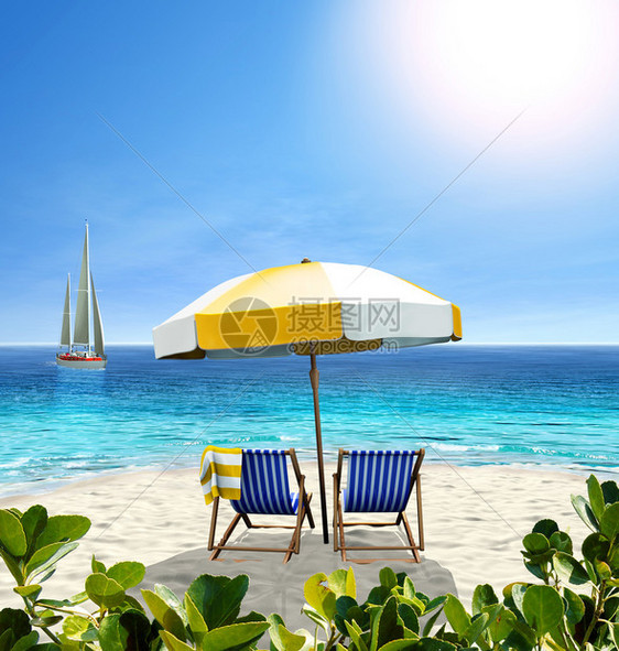 美丽的海滩有白沙两把椅子白黄雨伞图片