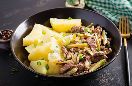 美食土豆炖牛肉图片