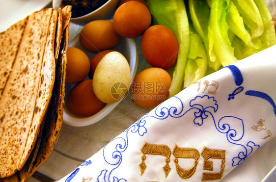 犹太逾越节期间的传统的传统礼仪餐图片