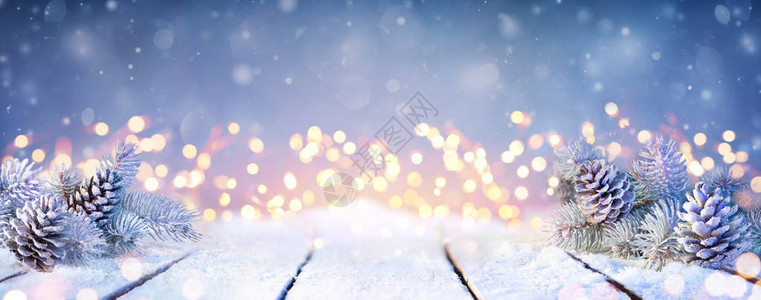 白雪桌和圣诞灯光上的图片