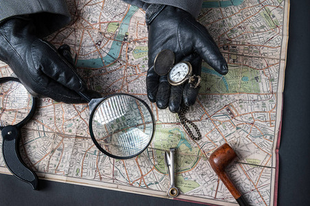 侦探男子放大镜伦敦地图片