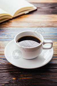咖啡店的咖啡杯复古效果图片图片
