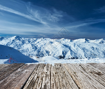 法国阿尔卑斯山脉梅里贝图片