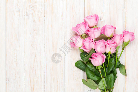 粉红玫瑰花束图片