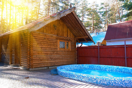 俄罗斯浴室和热漩涡的木屋图片