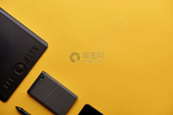 黄色表面图形平板和便携式hd图片