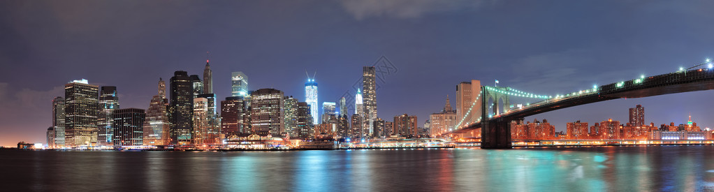 纽约市布鲁克林大桥东河上空背景图片