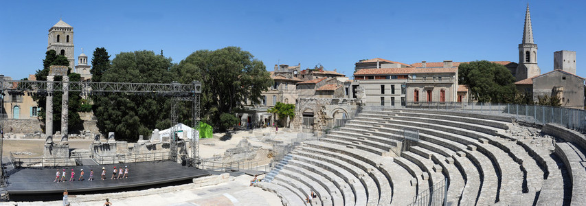 在阿勒斯的罗马两栖剧院背景图片