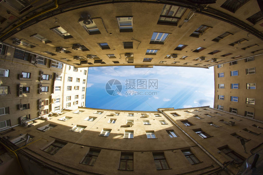 不同场景下的移动设备需求各异 (不同场景下的站姿有?)-虎跃云资讯网