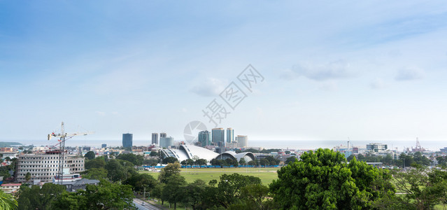 海滨城市天际线特立尼达特立图片