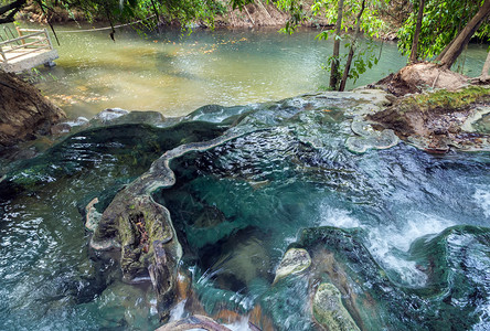 在KlongThom的Krabi省南部的热泉是自然图片