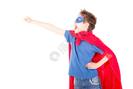 小男孩假装超级英雄图片
