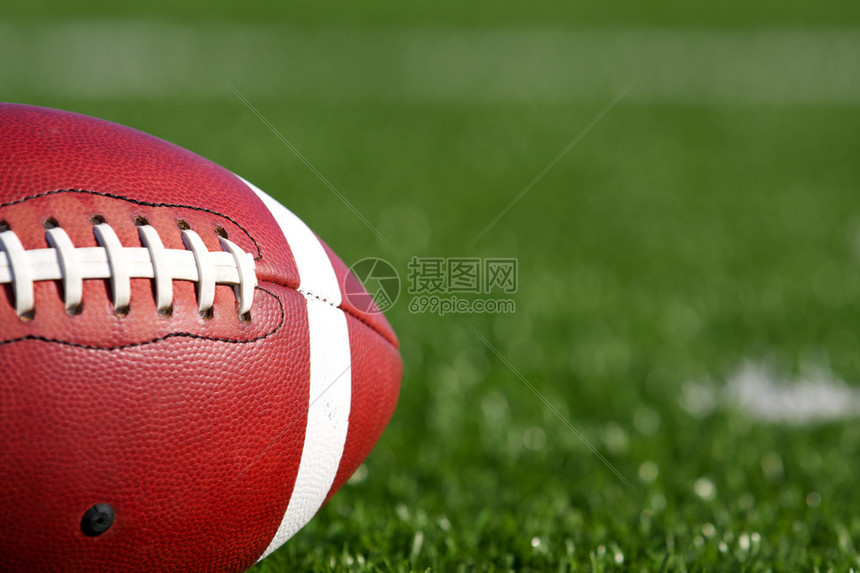 美式足球即时比分追踪高清数据流无延迟呈现赛事精彩瞬间