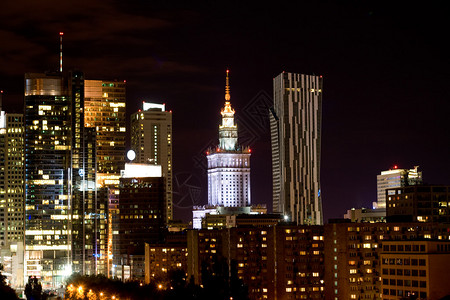 城市夜景波兰华沙图片