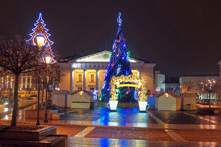 立陶宛维尔纽斯的圣诞之夜图片