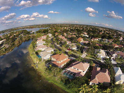 佛罗里达市郊水边住图片