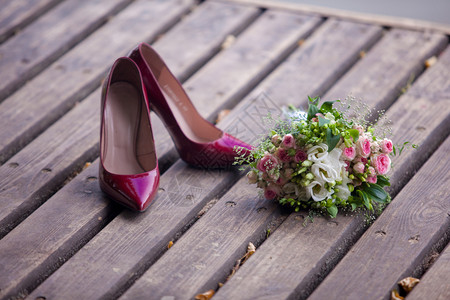 婚礼鲜花鲜花和女鞋婚礼图片