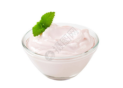 一碗淡粉色酸奶白色隔离背景图片
