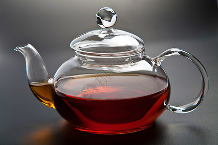 玻璃茶壶配红茶图片