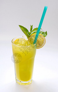 橙汁配玻璃杯图片