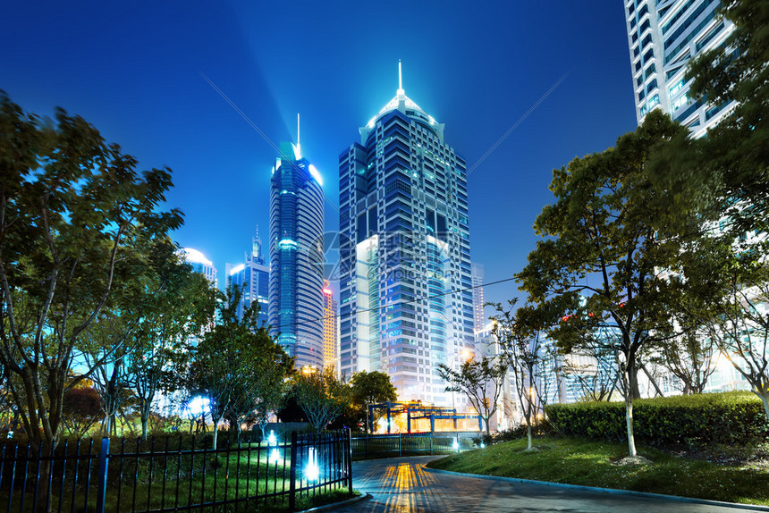 2015年4月摩天大楼都市图片