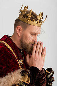 国王的一面与皇冠祷告图片