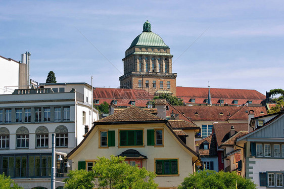 瑞士苏黎世大学主楼从林登霍图片