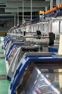 纺织工业工厂有针织机图片