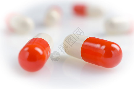药剂主题白药片和红药图片