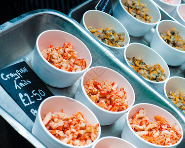 英国市场的混合海鲜生肉图片