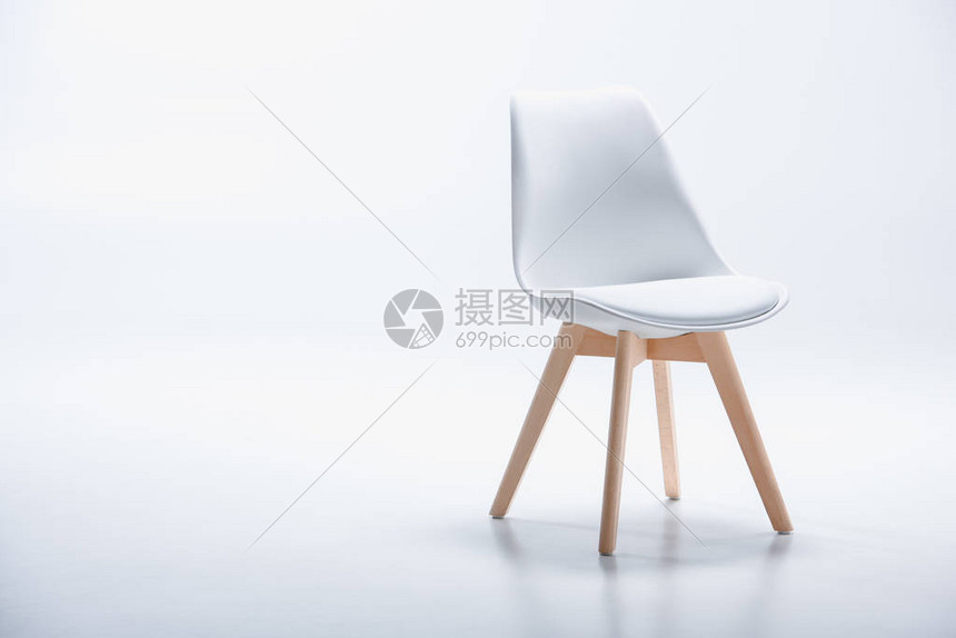 工作室时尚的椅子镜头白顶和轻木高清图片下载 正版图片 摄图网 工作室时尚的椅子镜头白顶和轻木高清图片下载 正版图片 摄图网