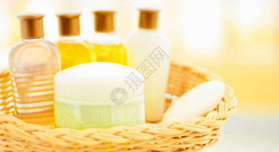 肥皂洗发水乳液化妆品套装图片