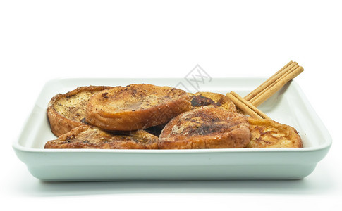 托里哈或吐司是西班牙庆祝隆特与圣周的典型甜品图片