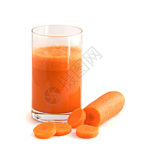 一杯胡萝卜汁和胡萝卜隔离在白色图片