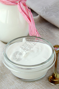 白杯发酵乳制品酸奶油图片
