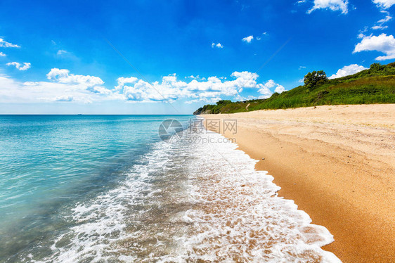 阳光沙滩有金沙图片