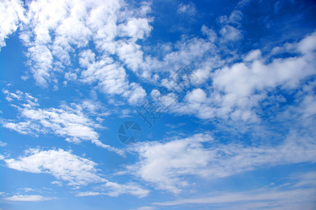蓝天背景与白云图片