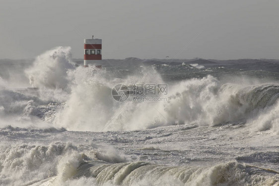 飓风海伦娜葡萄牙北部杜图片