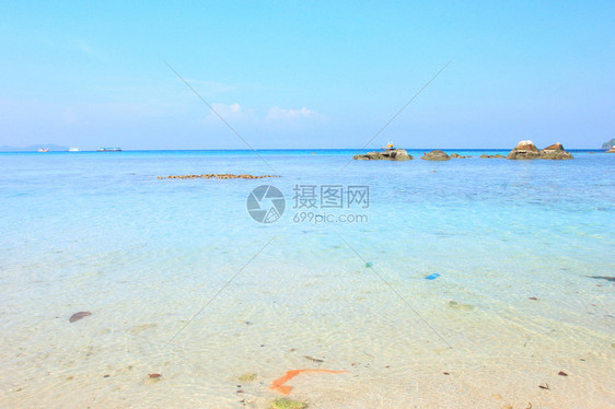 海和蓝天泰国丽贝岛图片