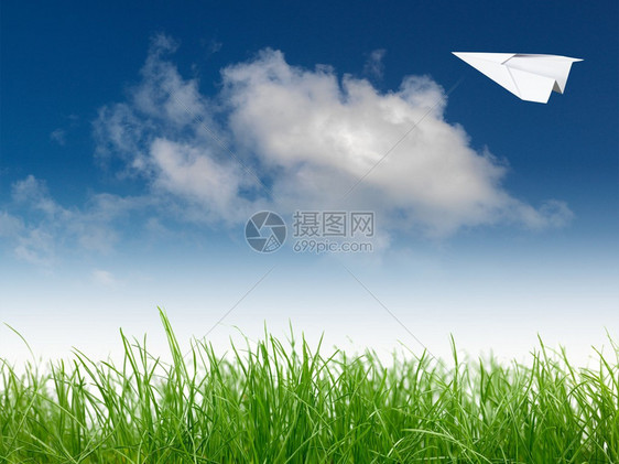 天上的纸飞机图片