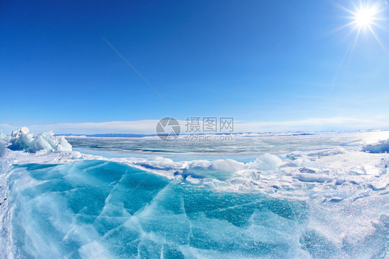 贝尔加湖风景与图片