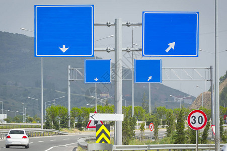 日本高速公路路牌图片