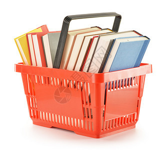 塑料购物篮与书籍隔离在白色图片