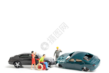 事故现场白色背景的汽车撞安全驾驶概念等事件图片