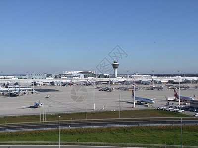 慕尼黑机场的塔德国图片
