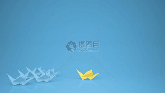 Origami黄色纸鹤领头起重机具有复制空间的领导能力动概念构图片