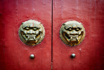 传统的古代建筑门红色图片