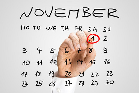 在11月的手写日历上图片
